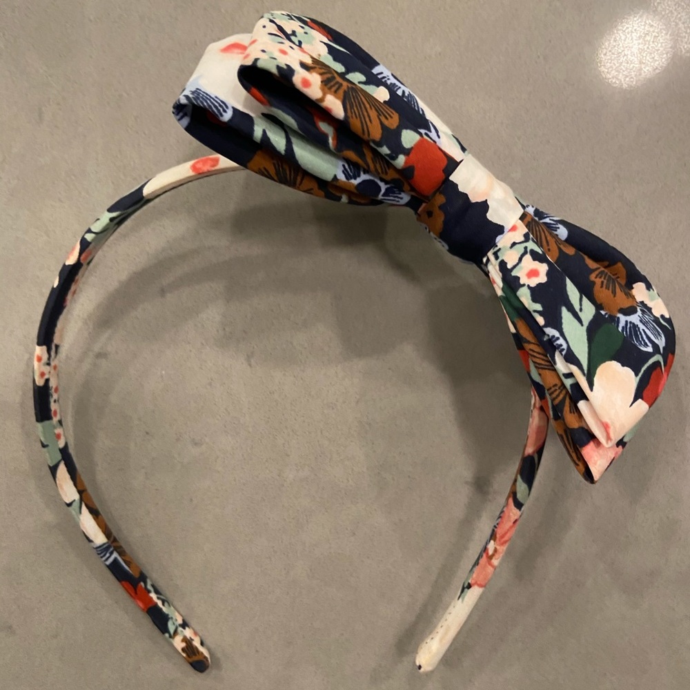 Matching headband to vest